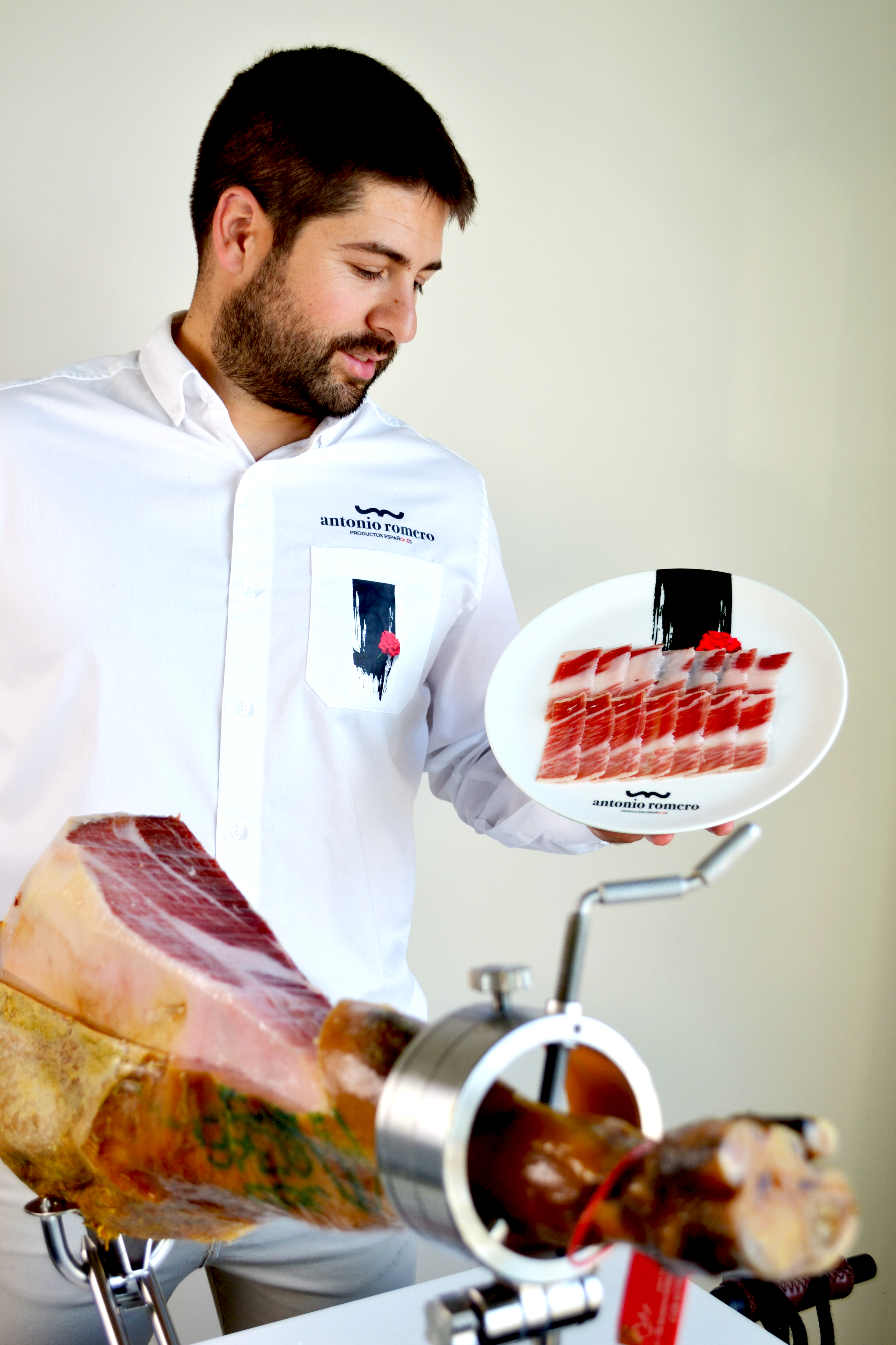 "Jamón de Bellota Ibérico 50% Raza Ibérica" Ibérico Arcon-fed Pork Ham 50% Ibérico Breed Bone-in